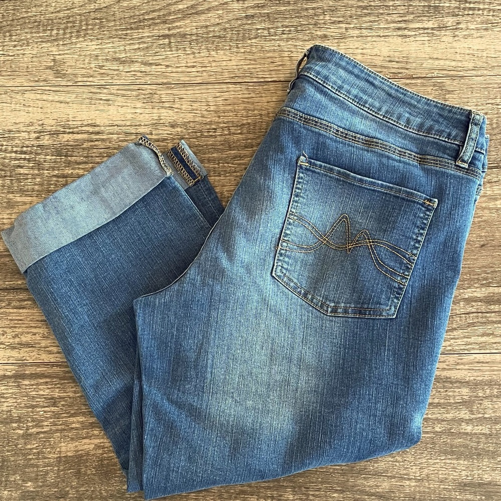 NY&Co denim capris